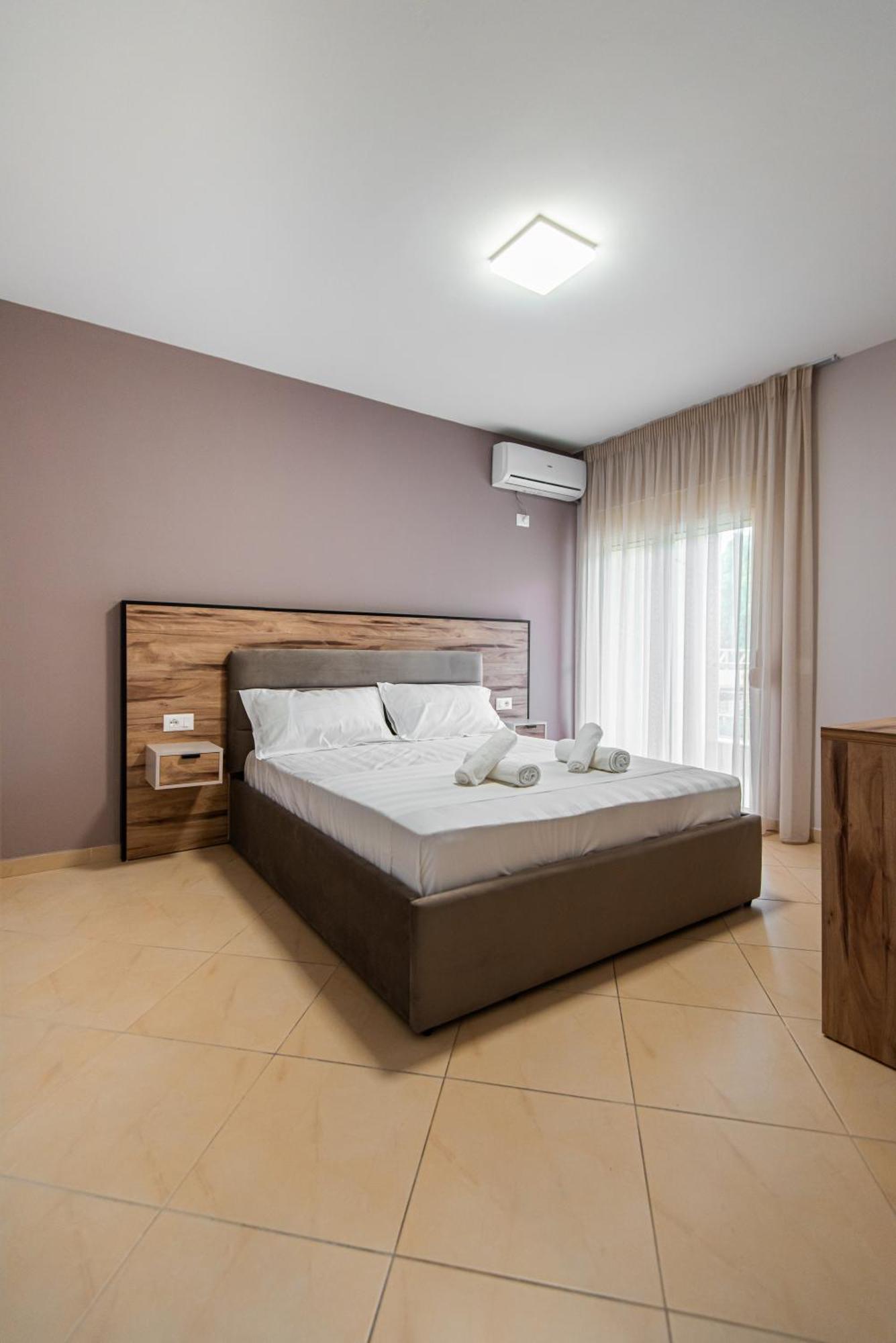Aparthotel Eda Дуррес Екстер'єр фото